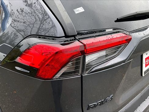 Certified 2023 Toyota RAV4 LE image 28