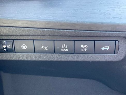 Certified 2024 Nissan Ariya AWD image 14