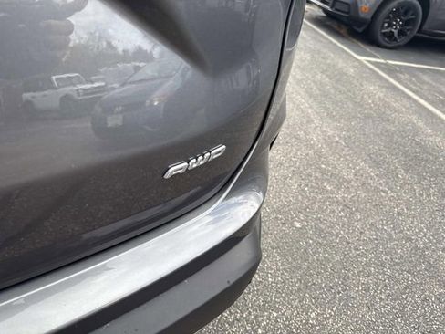 Used 2024 Ford Edge SEL image 7