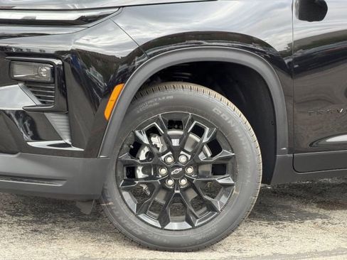 New 2026 Chevrolet Traverse LT w/ Midnight/Sport Edition FWD image 8