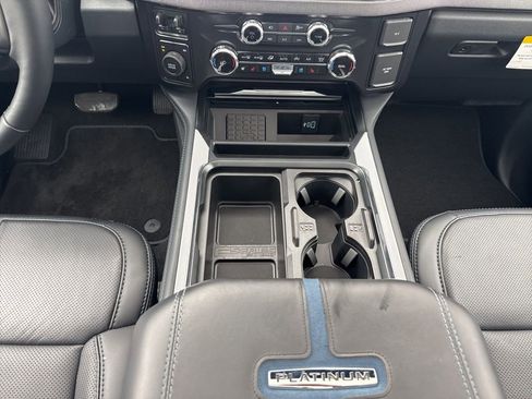 Used 2026 Ford F450 Platinum w/ FX4 Off-Road Package image 21
