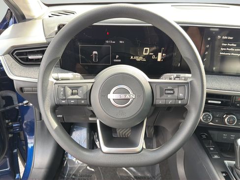 Certified 2025 Nissan Kicks SV w/ SV Premium Package FWD image 17