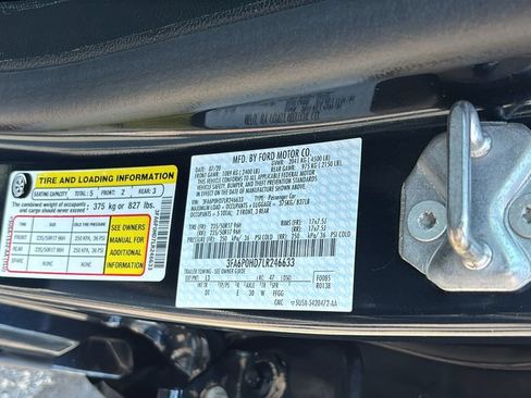 Used 2020 Ford Fusion SE FWD image 33