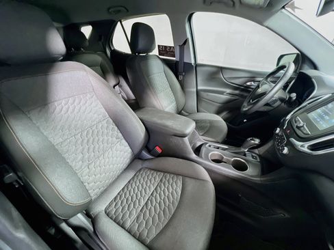 Used 2018 Chevrolet Equinox LT FWD image 30