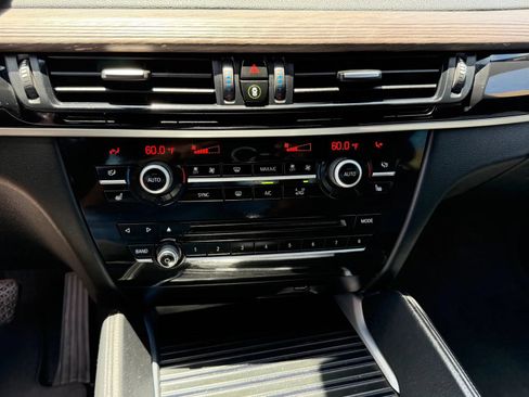 Used 2019 BMW X6 sDrive35i w/ Premium Package RWD image 38