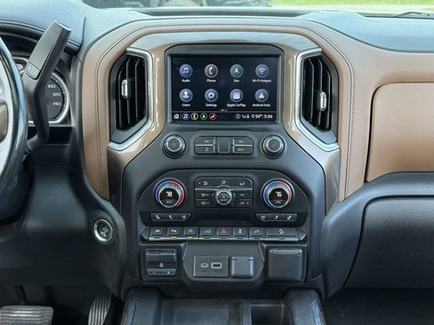 Used 2020 Chevrolet Silverado 1500 High Country w/ Technology Package image 30