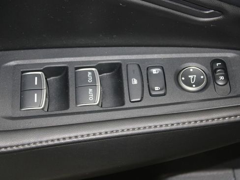 Used 2023 Honda Accord Sport image 9