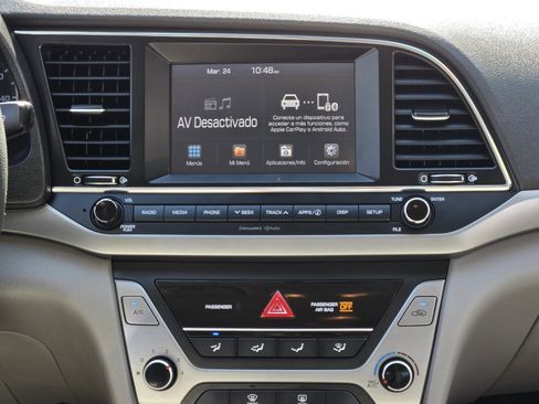 Used 2017 Hyundai Elantra SE image 35