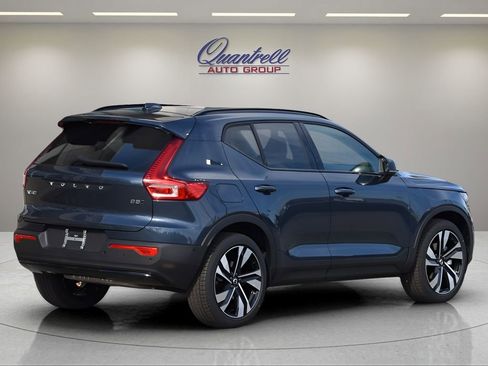 New 2026 Volvo XC40 B5 Ultra w/ Protection Package Premier image 4