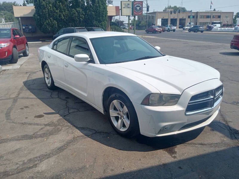 Used 2011 Dodge Charger SE RWD image 8