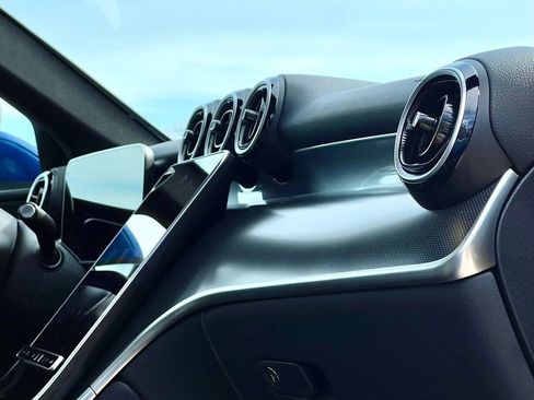 Certified 2026 Mercedes-Benz GLC 300 4MATIC image 17