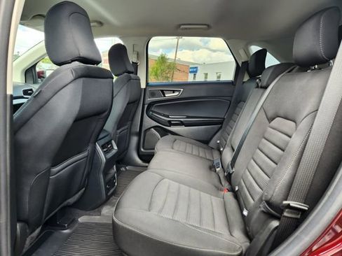 Used 2024 Ford Edge SEL w/ Convenience Package image 15