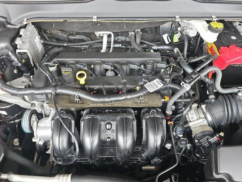 Used 2018 Ford Fusion SE w/ Fusion SE Technology Package FWD image 14
