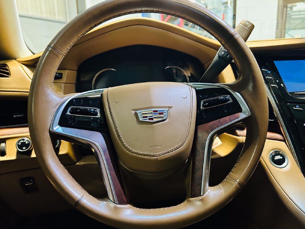 Used 2016 Cadillac Escalade ESV Platinum AWD/4WD image 16
