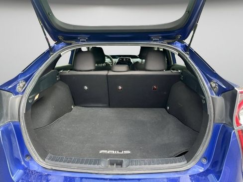 Used 2017 Toyota Prius Two w/ Carpet Mat Package FWD image 11