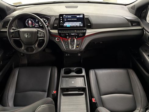 Certified 2025 Honda Odyssey Sport-L image 17