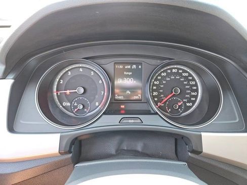 Used 2021 Volkswagen Atlas SE FWD image 22