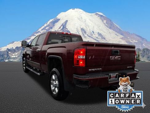 Used 2017 GMC Sierra 3500 Denali w/ Duramax Plus Package image 4