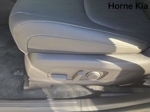 New 2026 Kia Carnival SX image 21