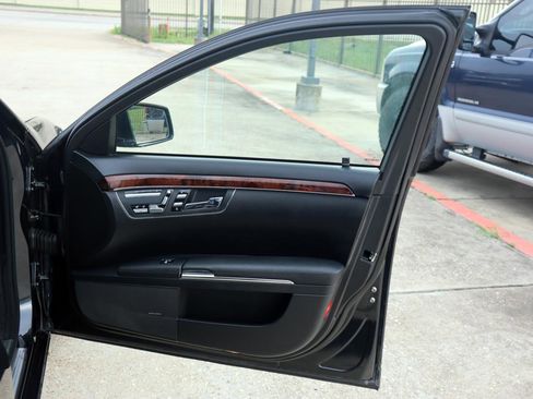 Used 2012 Mercedes-Benz S 550 image 10