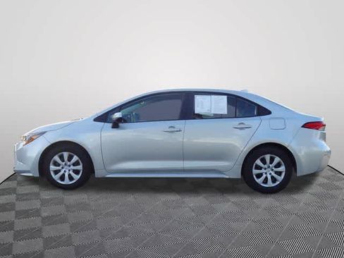 Used 2024 Toyota Corolla LE FWD image 2