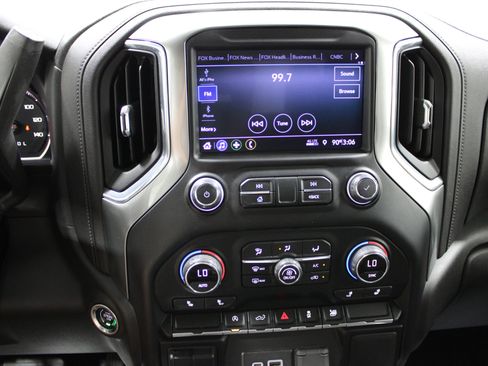 Used 2021 Chevrolet Silverado 1500 RST w/ Redline Edition AWD/4WD image 14