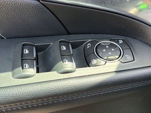 Used 2017 Ford Explorer Limited w/ Equipment Group 301A FWD image 14