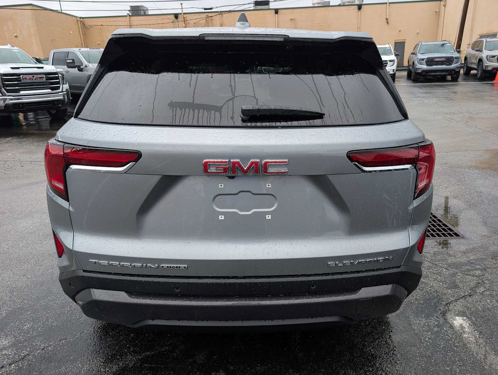 New 2027 GMC Terrain Elevation w/ LPO, Floor Liner Package AWD/4WD image 8