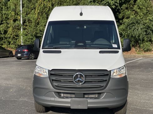 New 2025 Mercedes-Benz Sprinter 2500 image 3