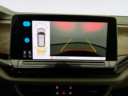 Used 2025 Volkswagen Atlas SE image 15