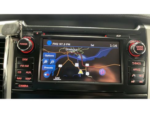 Used 2017 Nissan Titan SL AWD/4WD image 13