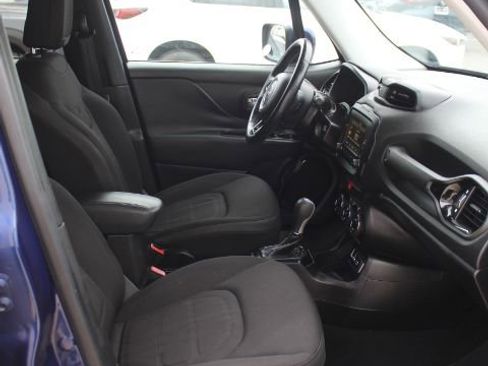 Used 2017 Jeep Renegade Altitude image 17