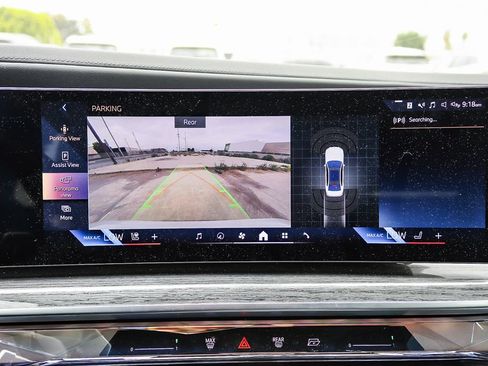 Used 2025 BMW 740i xDrive AWD/4WD image 28