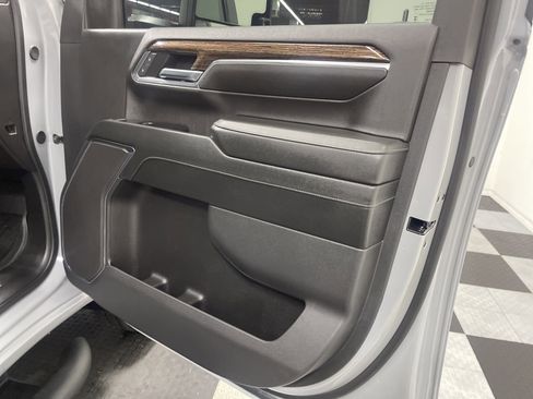 Used 2024 GMC Sierra 2500 SLE w/ SLE Value Package; image 23