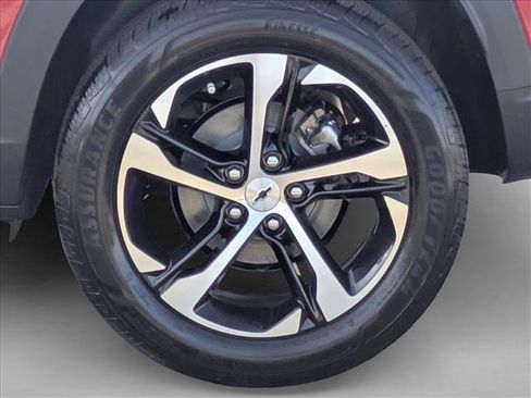 New 2026 Chevrolet Trax RS w/ Driver Confidence Package image 9