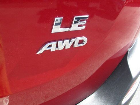 Used 2015 Toyota RAV4 LE image 7
