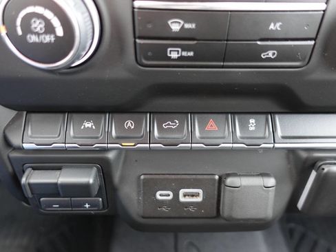 Used 2023 Chevrolet Silverado 1500 Custom w/ LPO, Dark Essentials Package image 39