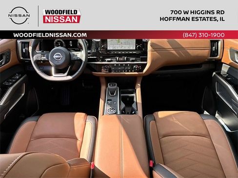 New 2025 Nissan Pathfinder Platinum w/ Cargo Package image 12