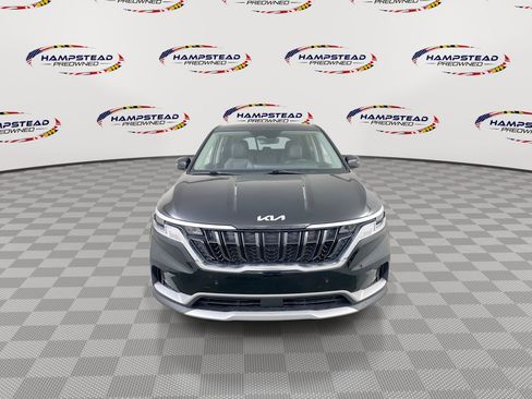 Used 2022 Kia Carnival EX FWD image 3