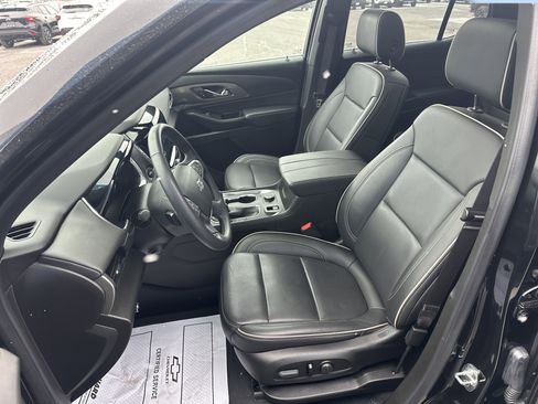 Certified 2023 Chevrolet Traverse Premier w/ Redline Edition image 7