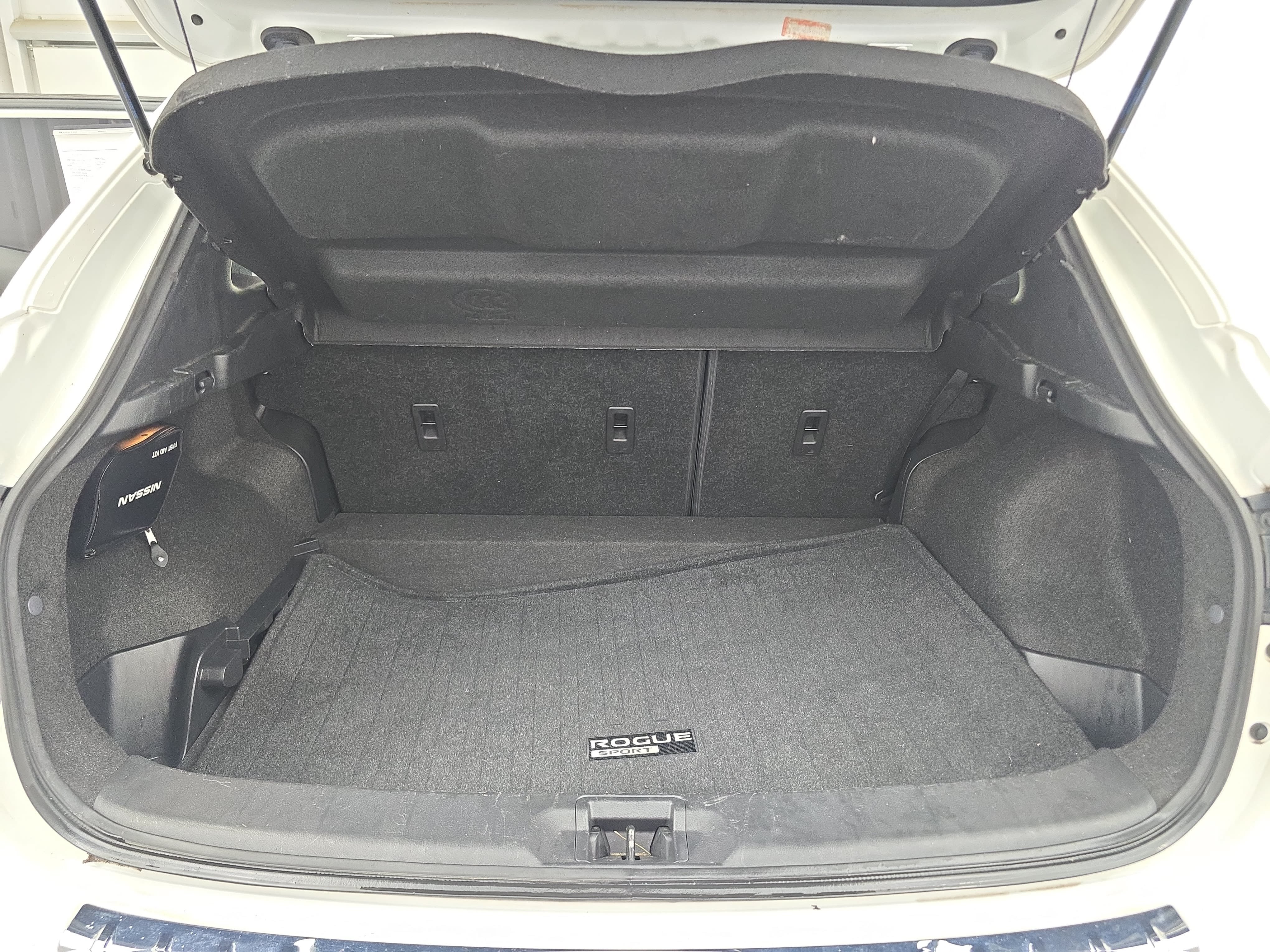Used 2020 Nissan Rogue Sport S w/ Appearance Package FWD image 12