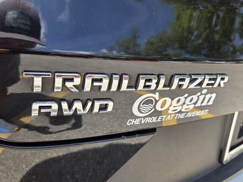 Certified 2021 Chevrolet TrailBlazer LT AWD/4WD image 31