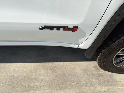 Used 2025 GMC Sierra 1500 AT4 AWD/4WD image 10