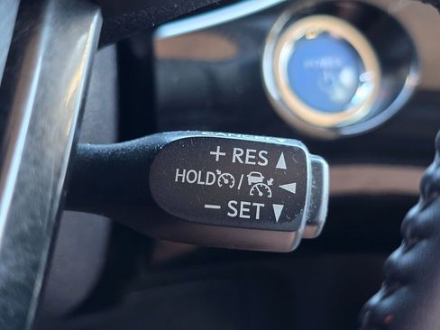 Used 2020 Toyota Prius Prime LE image 39