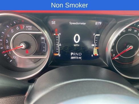 Used 2020 Jeep Gladiator Rubicon w/ Dual Top Group AWD/4WD image 11