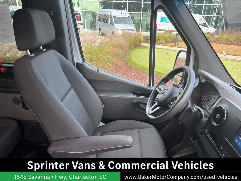 Used 2024 Mercedes-Benz Sprinter 2500 image 41