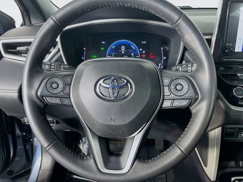 Used 2024 Toyota Corolla Cross AWD Hybrid w/ Convenience Package image 13