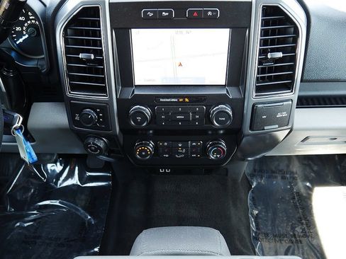 Used 2020 Ford F150 XLT w/ Equipment Group 302A Luxury AWD/4WD image 22