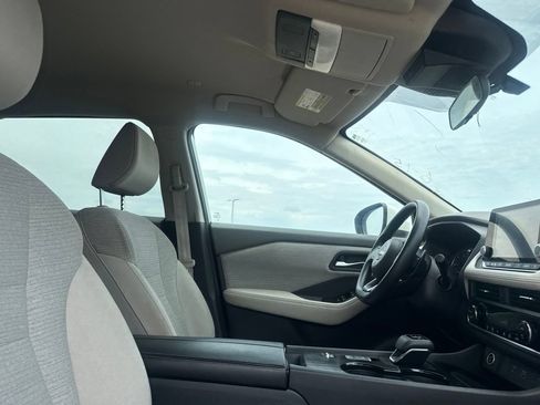 Certified 2023 Nissan Rogue SV FWD image 27