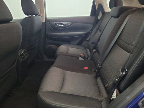 Used 2018 Nissan Rogue S image 18